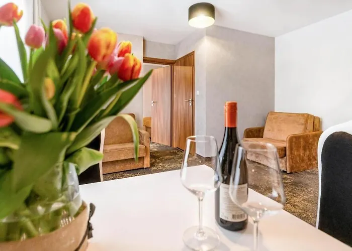 W Amber Park アパート