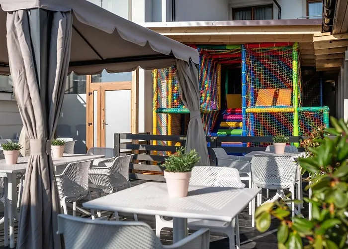 W Amber Park アパート