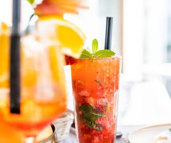 W Amber Park ニエホジェ